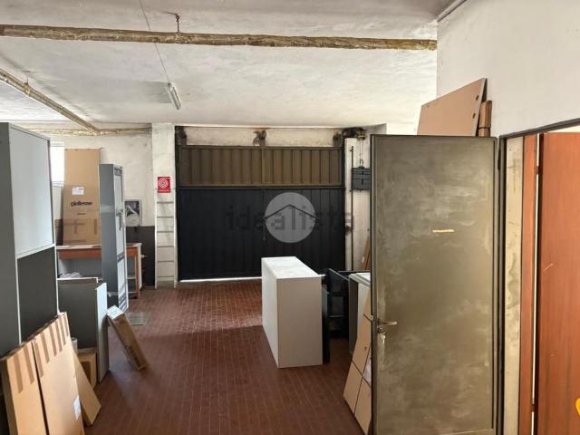 Capannone in vendita a Gorle, Bergamo