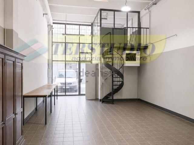 Capannone in vendita a Cascina Campagnazza, Cologno Monzese