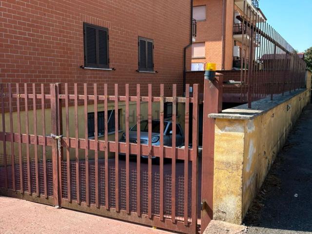 Capannone in vendita a Villaggio Rinascita, Valmontone