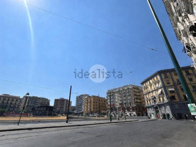 Capannone in vendita a Municipalità 4, Campania