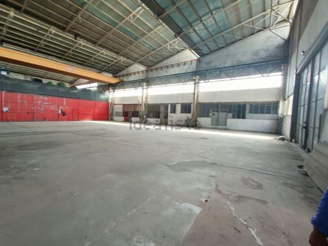 Capannone in vendita a Azzano San Paolo, Bergamo