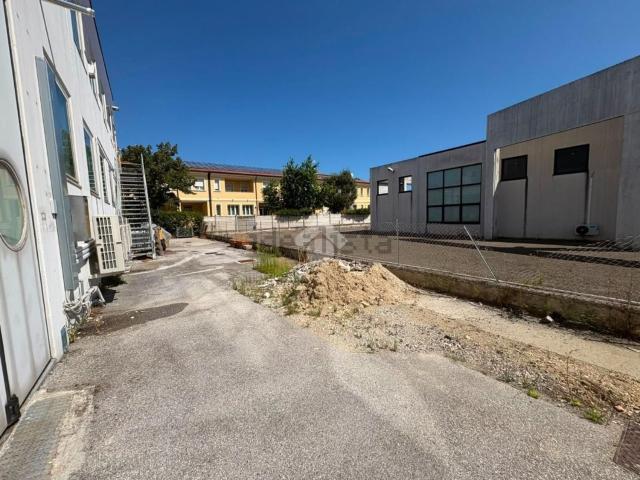 Capannone in vendita a Unione di comuni Valmarecchia, Santarcangelo Di
