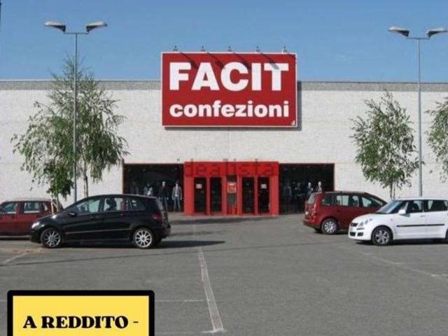 Capannone in vendita a Romagnano Sesia, Novara