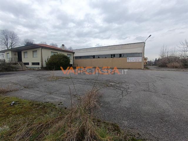 Capannone in vendita a Urgnano, Lombardia