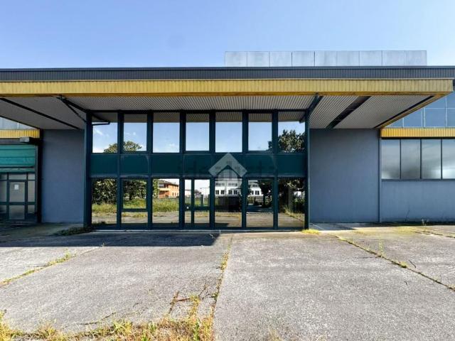 Capannone in vendita a Verolanuova, Lombardia