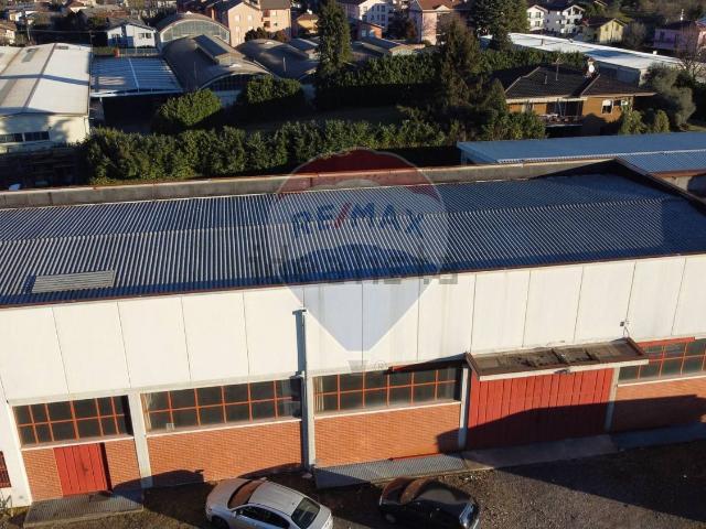 Capannone in vendita a Comunità Montana del Piambello, Arcisate