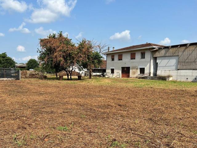 Capannone in vendita a Fonte, Loria
