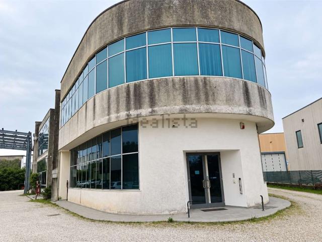 Capannone in vendita a Monastier di Treviso, Treviso