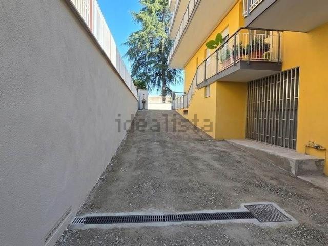 Capannone in vendita a Formia, Lazio
