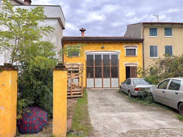 Capannone in vendita a Vighizzolo, Montichiari