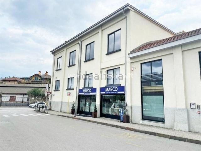 Capannone in vendita a Comunità della Vallagarina, Borgo Sacco