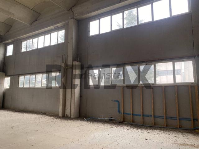 Capannone in vendita a Chieti Scalo, Chieti