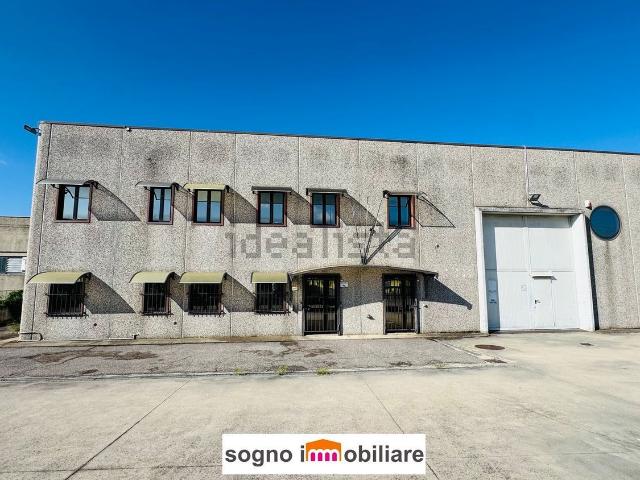 Capannone in vendita a Castagnaro, Veneto