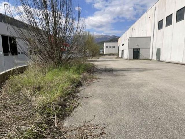 Capannone in vendita a Farra Di Soligo, Veneto
