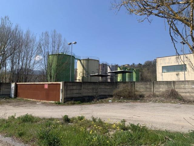 Capannone in vendita a Umbertide, Umbria