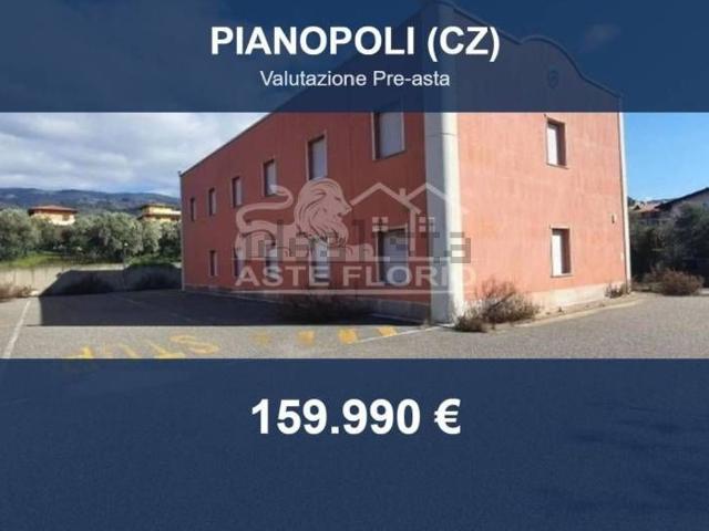 Capannone in vendita a Calabria, Catanzaro