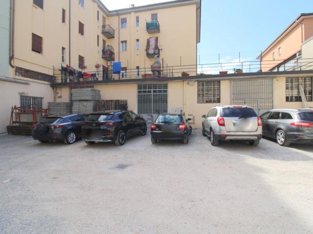 Capannone in vendita a Zona Sud, Brescia
