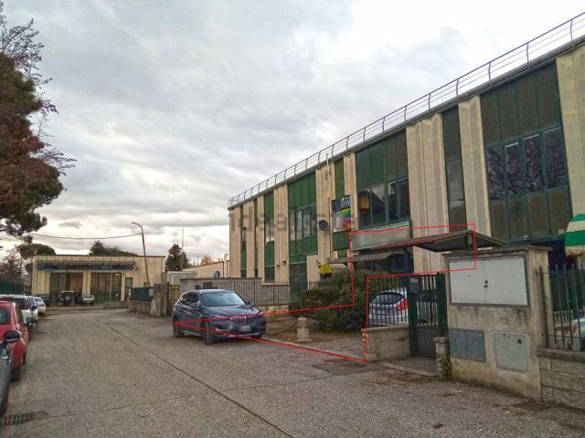 Capannone in vendita a Palazzo Del Pero, Toscana