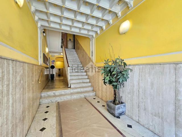 Capannone in vendita a Foce, Genova