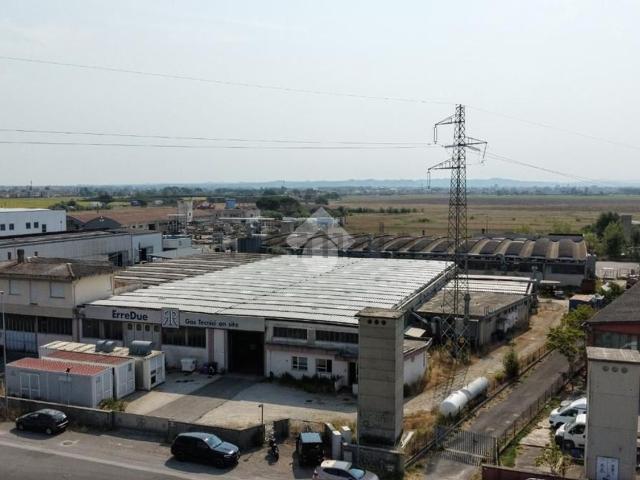 Capannone in vendita a Casciana Terme Lari, Lavaiano