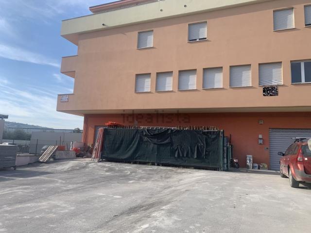 Capannone in vendita a Molino, Marche