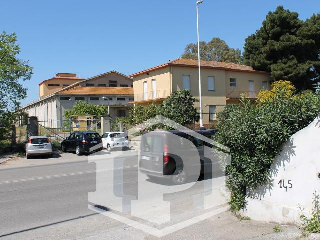 Capannone in vendita a Sant'Avendrace-Santa Gilla, Cagliari
