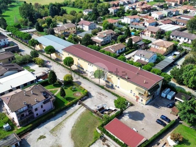 Capannone in vendita a Cerlongo, Goito