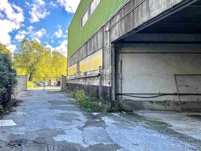 Capannone in vendita a Vezzano Inferiore, Vezzano Ligure