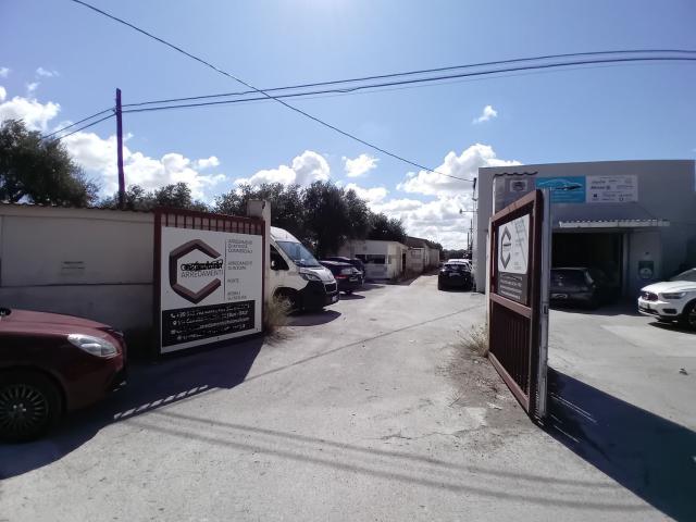 Capannone in vendita a Municipio 4, Puglia