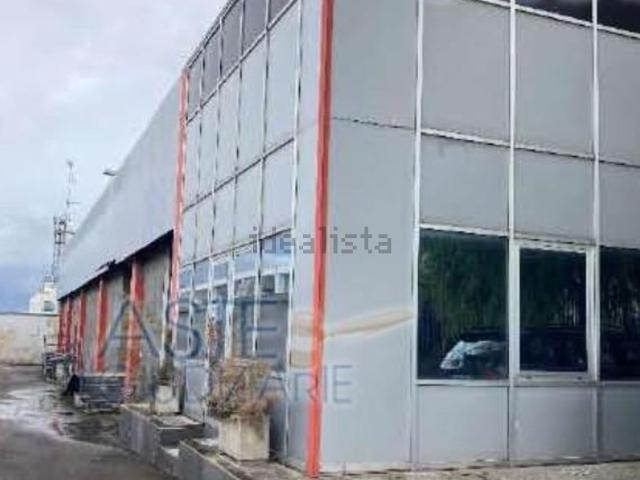 Capannone in vendita a Municipio 3, Puglia