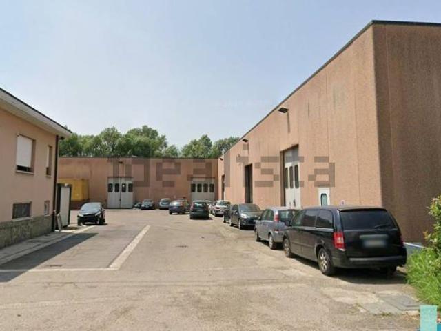 Capannone in vendita a Settala, Lombardia