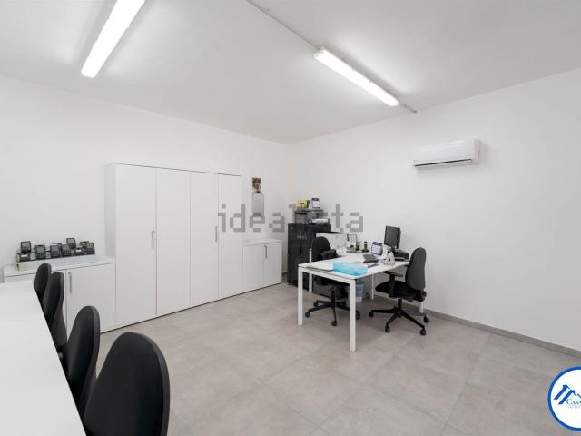 Capannone in vendita a Cittadella di Casoria, Casoria