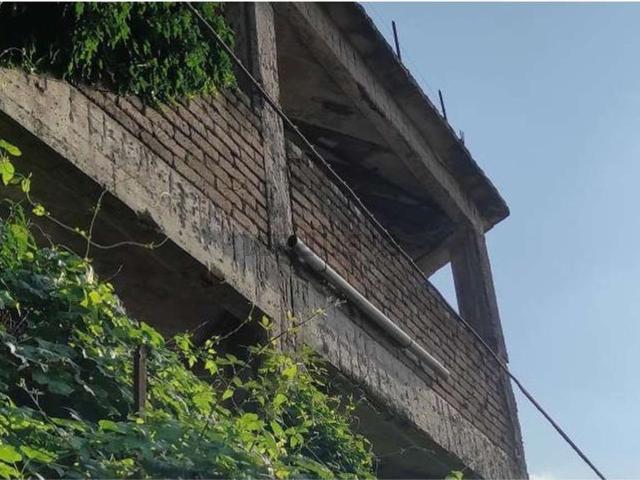 Capannone in vendita a Solofra, Campania