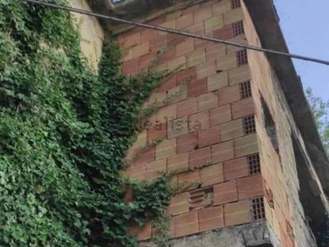 Capannone in vendita a Solofra, Campania