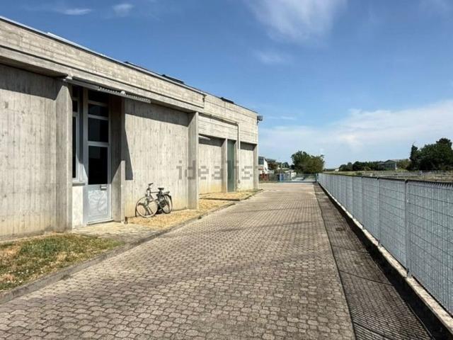 Capannone in vendita a Porta Milano, Piemonte