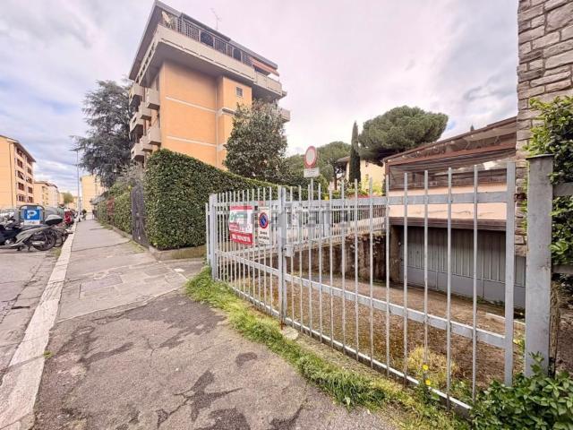 Capannone in vendita a Quartiere 4, Firenze