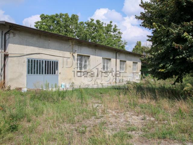 Capannone in vendita a Unione Comuni Modenesi Area Nord, San Felice Sul Panaro