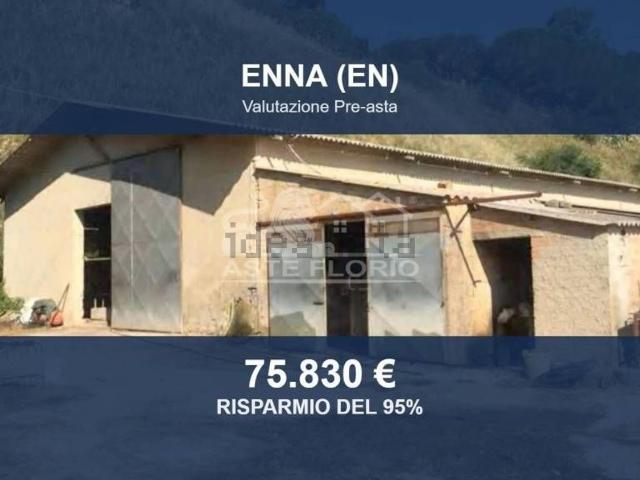 Capannone in vendita a Enna Bassa, Enna