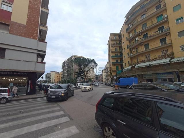 Capannone in vendita a Municipalità 10, Campania
