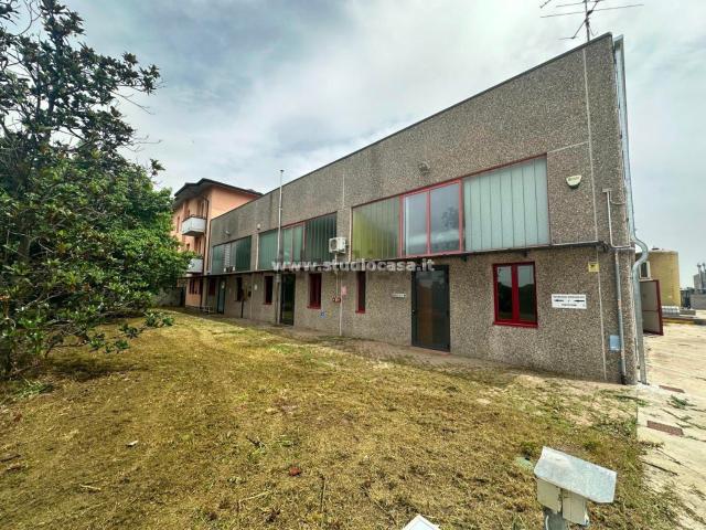 Capannone in vendita a Casaletto Vaprio, Lombardia