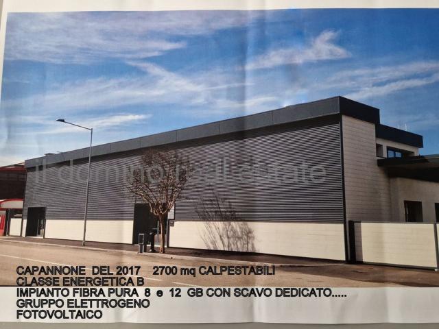 Capannone in vendita a Camin, Padova