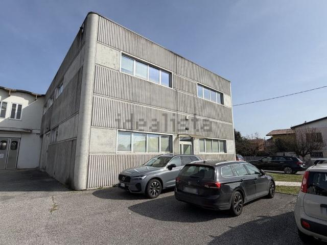 Capannone in vendita a Peraga, Vigonza