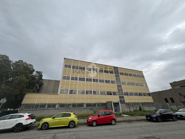 Capannone in vendita a Piemonte, Torino