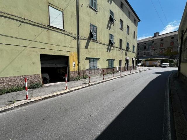 Capannone in vendita a Medio Ponente, Serra Riccò