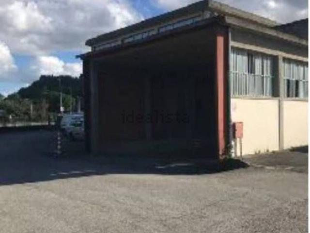 Capannone in vendita a Lecchi, Toscana