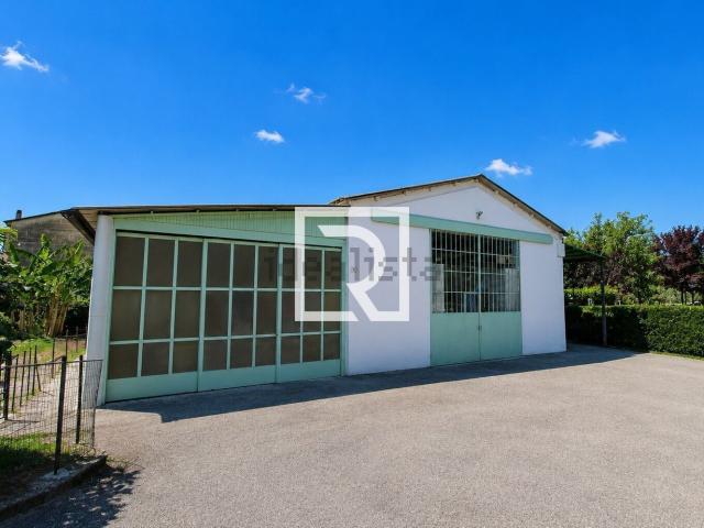 Capannone in vendita a Unione dei comuni della Bassa Romagna, Lugo