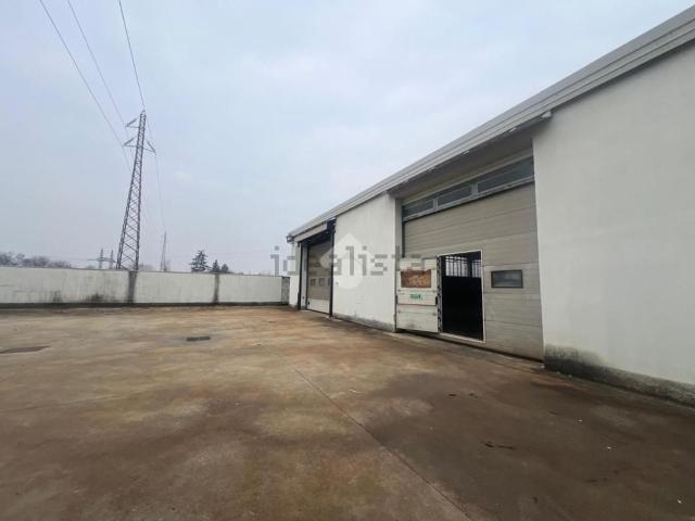 Capannone in vendita a Moncucco, Brugherio