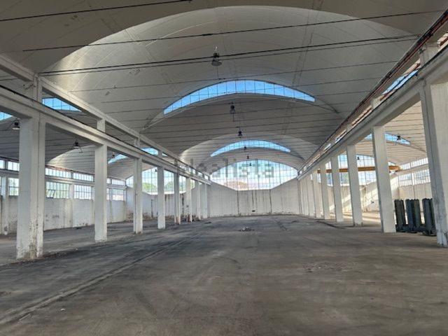Capannone in vendita a Unione della Romagna Faentina, Faenza