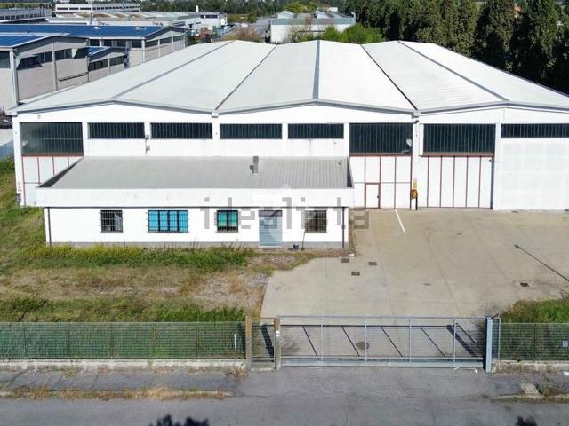 Capannone in vendita a San Martino del Pizzolano, Somaglia