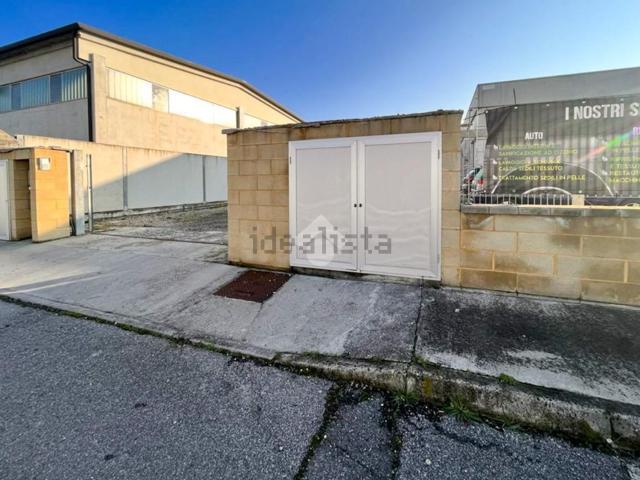 Capannone in vendita a San Daniele Po, Lombardia
